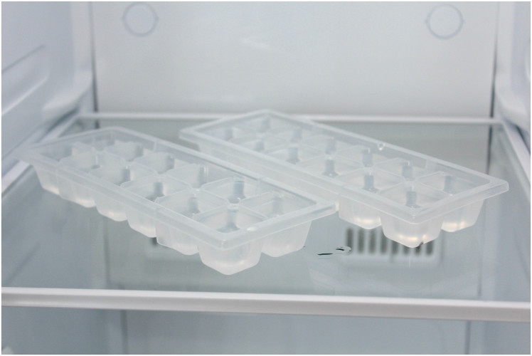 Холодильник Бирюса SBS 587 BG