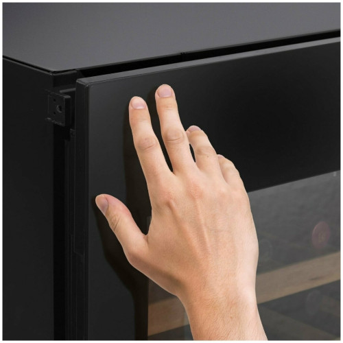 Винный шкаф Caso WineDeluxe E 18