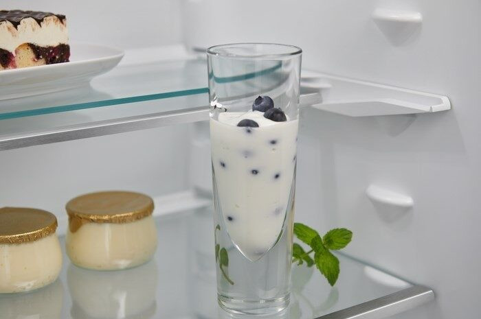 Встраиваемый холодильник Electrolux ENN 3074 EFW