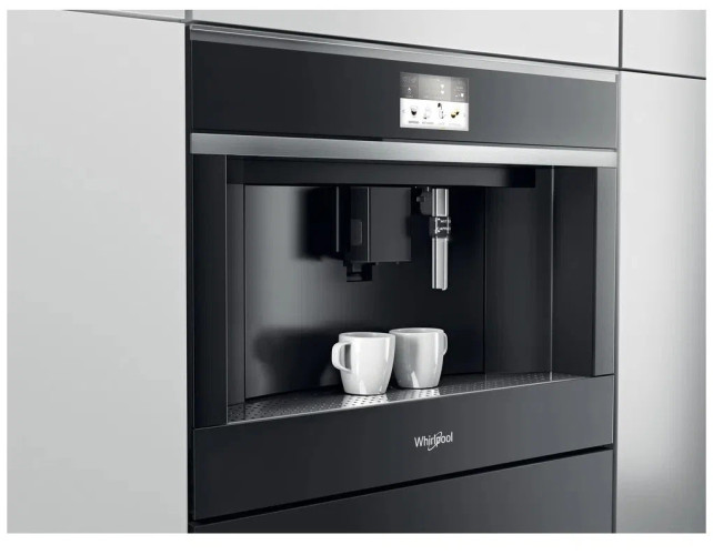 Встраиваемая кофемашина Whirlpool W11 CM145