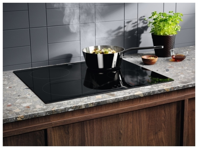 Индукционная варочная панель Electrolux IME 6440 KF