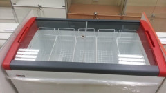 Морозильная камера Frostor Gellar FG 300 C красный