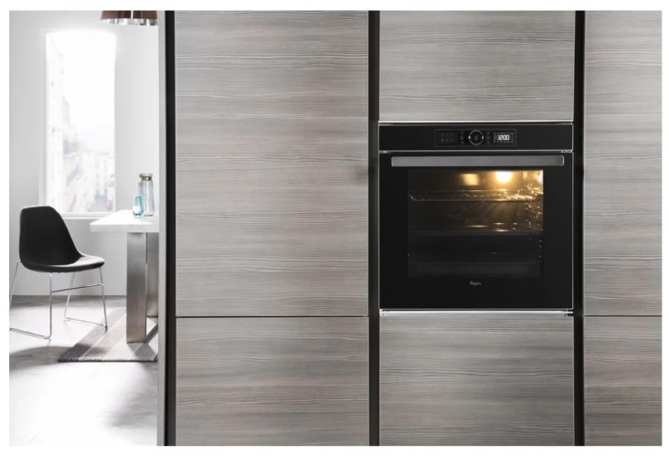 Электрический духовой шкаф Whirlpool AKZM 8480 IX