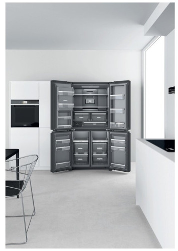 Холодильник Whirlpool WQ9I FO1BX