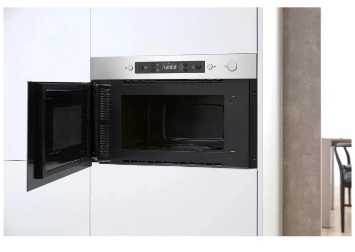 Встраиваемая микроволновая печь Whirlpool W7 MN 840
