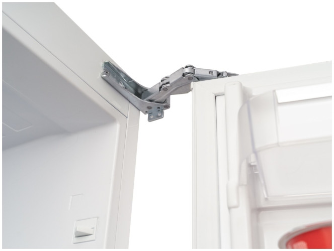 Встраиваемый холодильник Schaub Lorenz SLUE235W4