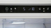 Встраиваемый холодильник Hotpoint-Ariston HBT 18