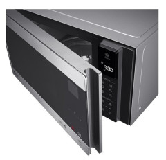 Микроволновая печь LG MW-25R95CIS
