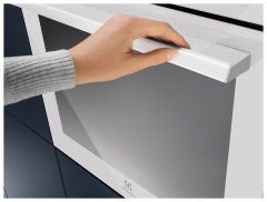 Электрический духовой шкаф Electrolux COE7P31V