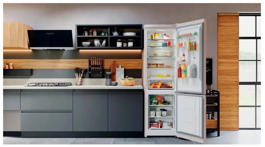 Холодильник Hotpoint-Ariston HTR 7200 M