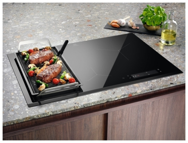 Индукционная варочная панель Electrolux EIS8648 SensePro