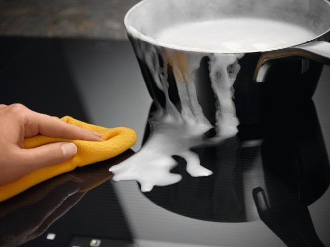 Индукционная варочная панель Electrolux EIS8648 SensePro